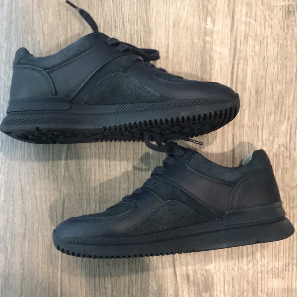 Everlane sneakers